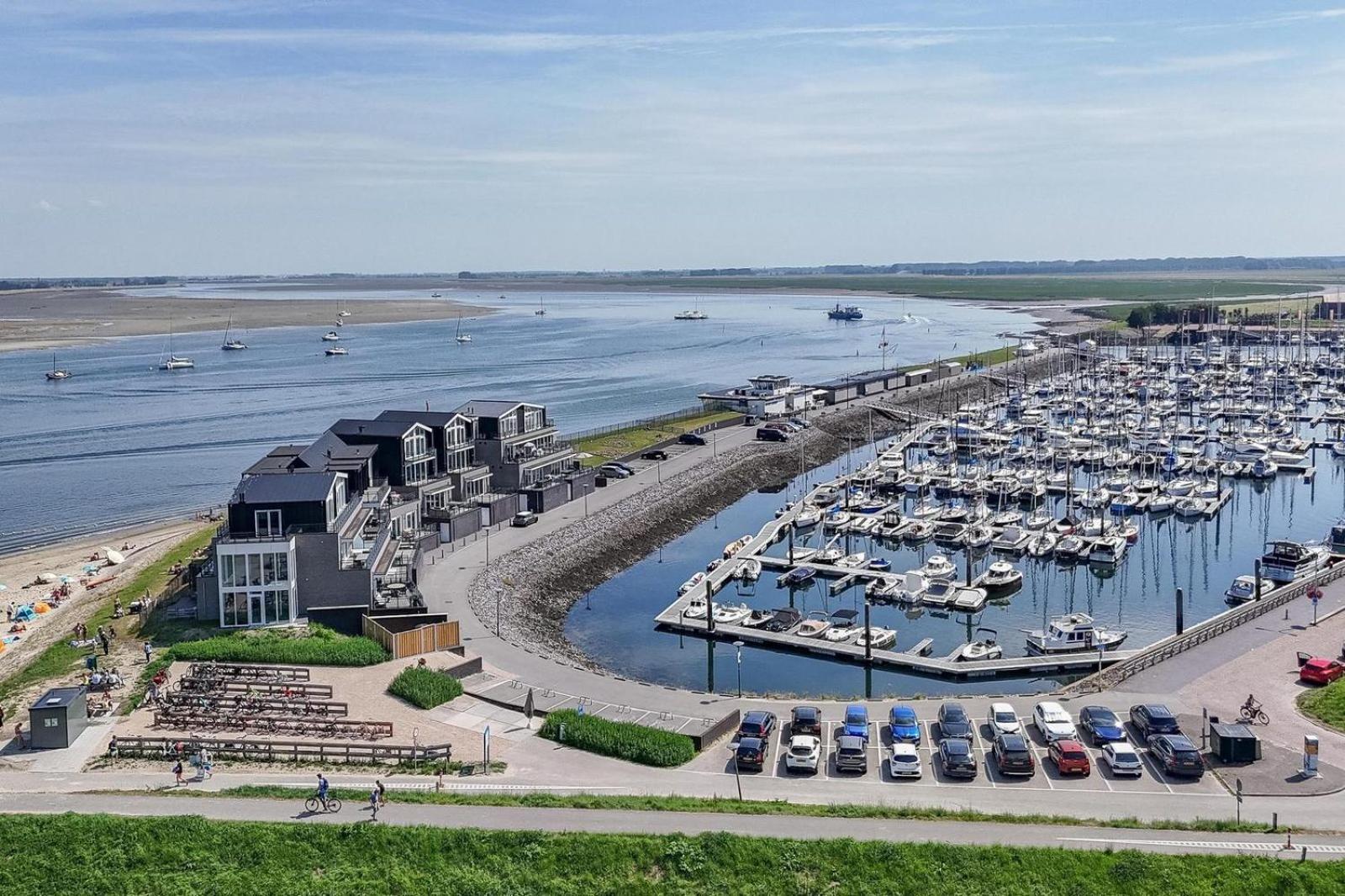 Appartement Vista Maris 'laguna House' - Havenweg 8-32 | Sint-annaland