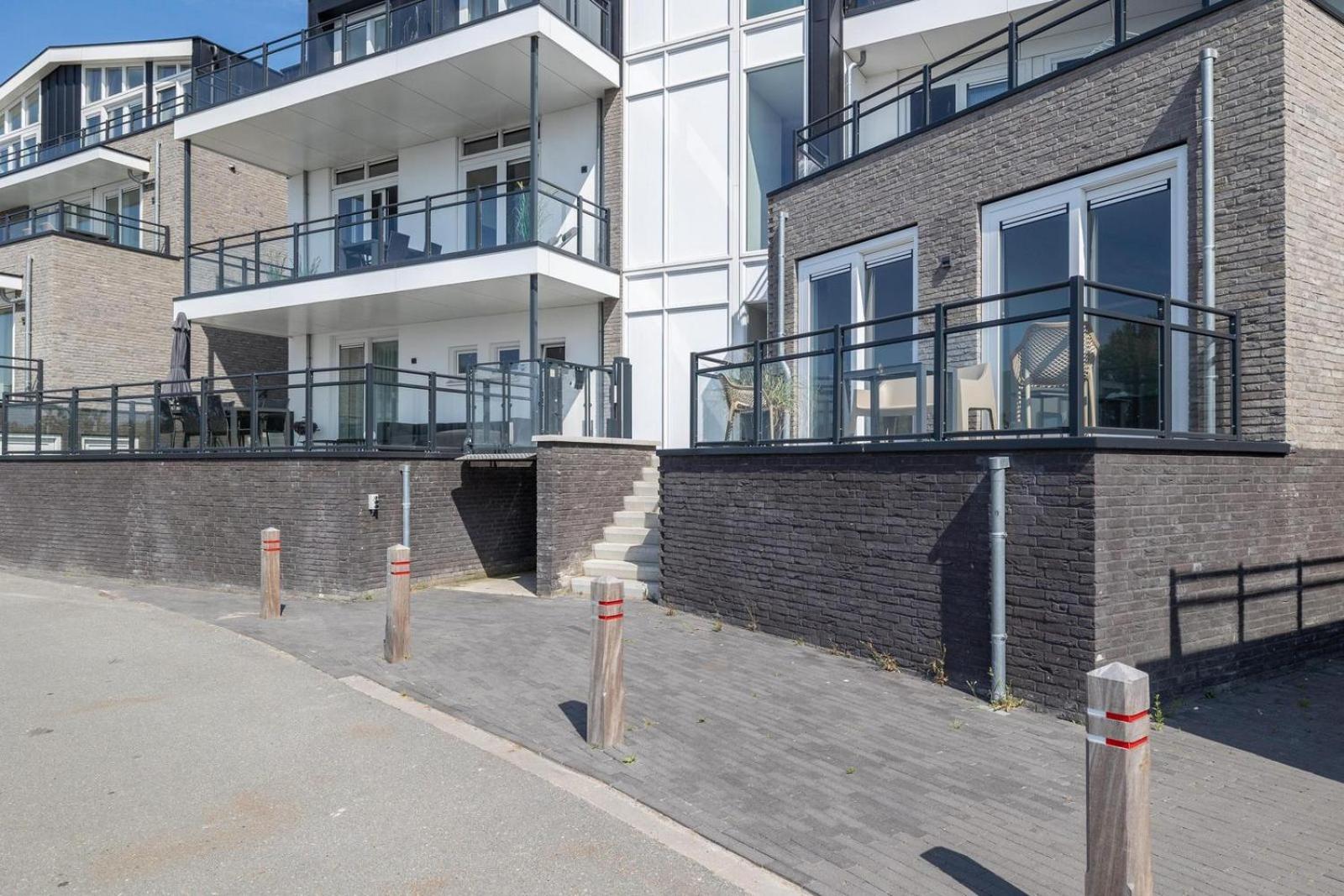 Appartement Vista Maris 'laguna House' - Havenweg 8-32 | Sint-annaland *