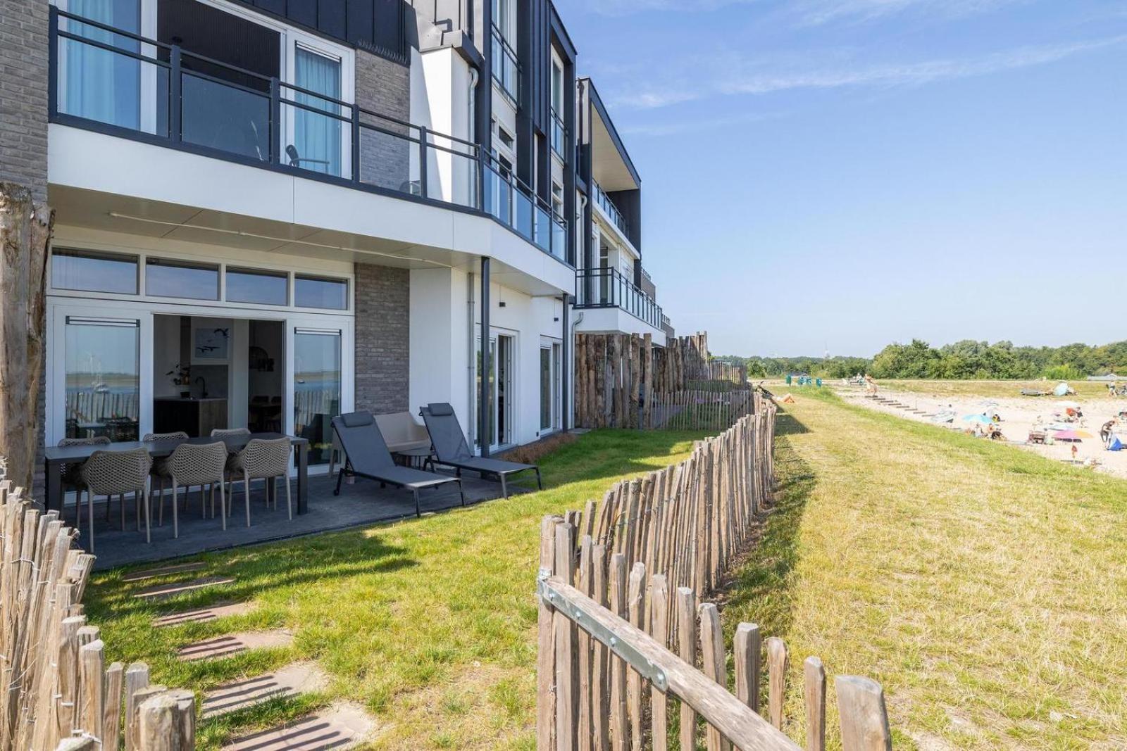 Appartement Vista Maris 'laguna House' - Havenweg 8-32 | Sint-annaland *
